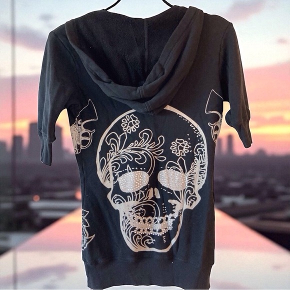Y2K / Alt Scene Hoodie | Skull + Rose Graphic | Short Sleeve | Circa 2008-2012 - Picture 1 of 9